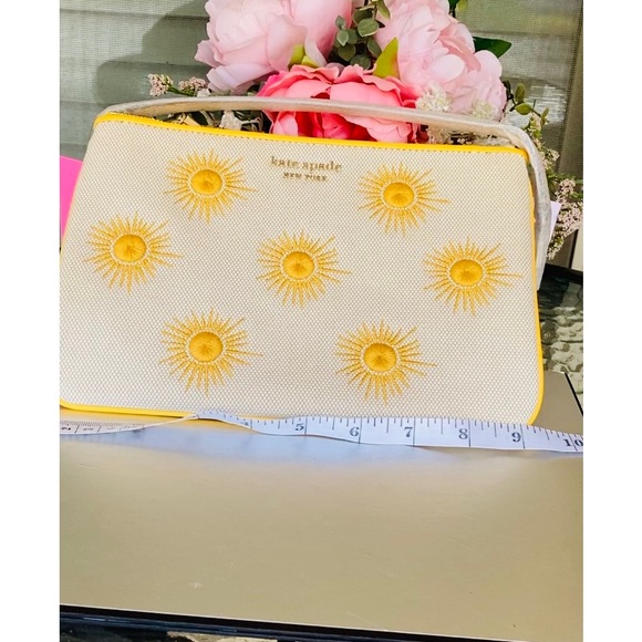 Kate Spade Sunkiss Embroidered Canvas Sun Pouch Wristlet NWT - Picture 9 of 11